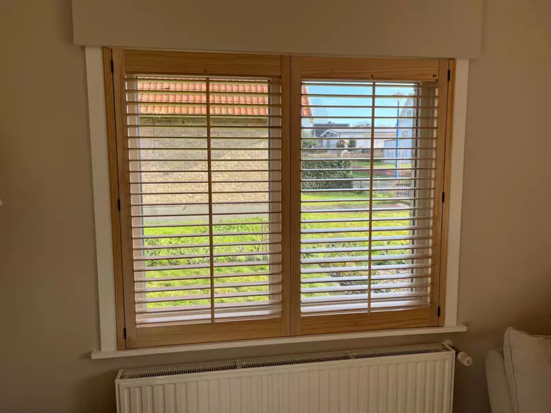 g-gezandstraalde-shutters-living-veurne-1